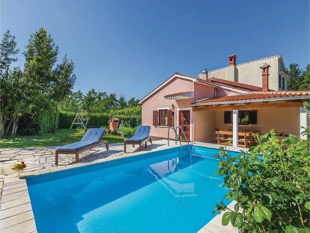Holiday Home Ecio , S Velikim Vrtom, Potpuno Ogradena, Modrusani
