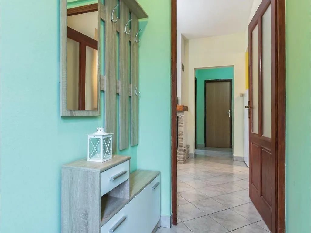 Holiday Home Ecio , S Velikim Vrtom, Potpuno Ogradena, Modrusani