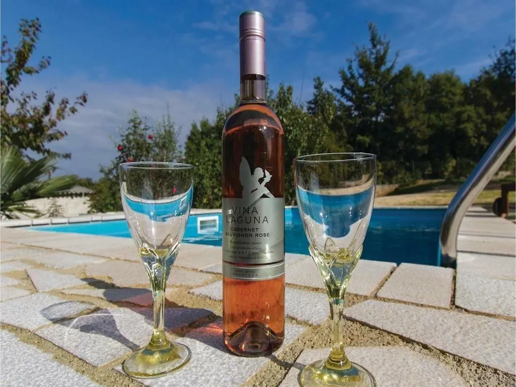 Holiday Home Ecio , S Velikim Vrtom, Potpuno Ogradena, Modrusani 0*,  Croatia